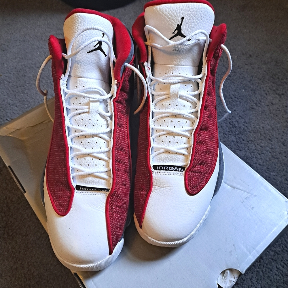 MEN'S AIR JORDAN RETRO 13 BRAND NEW